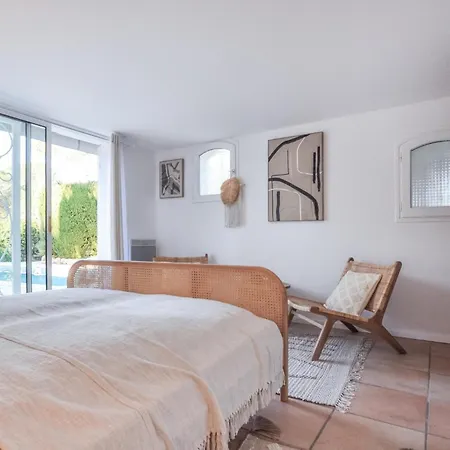 3 Bedroom Amazing In بيت للعطل Fréjus